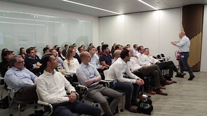 42K views · 121 reactions | Deloitte Analytics Journey | Bewerbertage: 15.-16. & 26.-27. März, Berlin Nina startet im Juni ihr Analytics-Programm mit Projekt-Rotation und ist vor allem von der Flexibilität des Programms begeistert. Starte auch du deine Journey mit uns und bewirb dich jetzt: www.deloitte.com/de/businessmeetsanalytics | Deloitte | Facebook