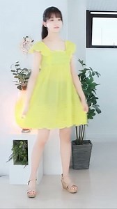 Daily Yoga Stretching. #yoga #stretching #boatpose #yogapose #yogagirl #stretchingexercises #flexibility #yogaworkout #legstretch #balance | Ellie