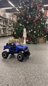 Prêt pour des courses effrénées ? Découvrez nos voitures radio télécommandées ultra-performantes ! • https://bmstores.fr/module/ambjolisearch/jolisearch?s=jeep #jeep #radiotelecommande #BMFrance | B&M France