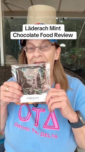 Läderach Mint Chocolate Food Review #foodreviews #chocolatereview #swisschocolate