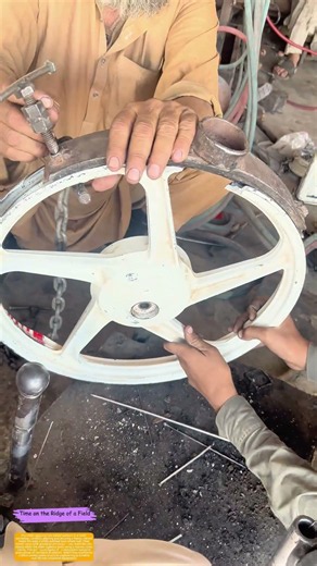 Forging Strength Back: How a Blacksmith Rebuilds a Worn Wheel Rim by Hand
