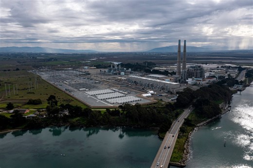 Fire ignites at Moss Landing Power Plant again