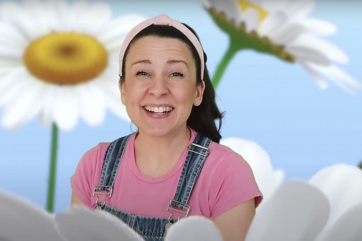 Ms. Rachel Reminds Everyone to Understand Their Value After Body Shaming Comment