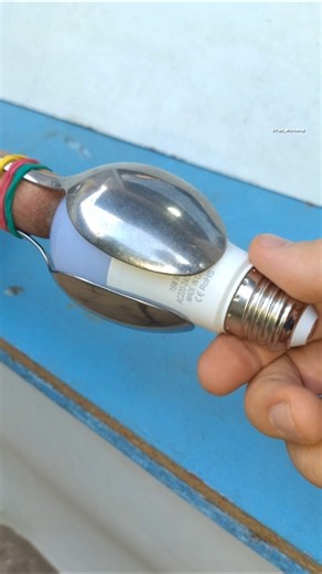 A Brilliant DIY Tool Idea to Easily Install Light Bulbs at Height #diy #tools #tips #ideas