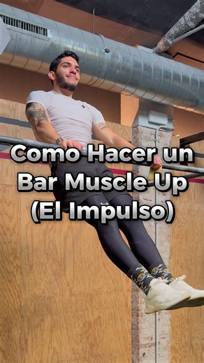 Puede parecer inalcanzable, pero con la guía y práctica correcta, el muscle up es solo un ejercicio más a dominar y del cual sentirte orgulloso 🥹 . #muscleup #gymnastics #bmu #crossfit #fitness