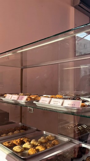 cereal cookie = cereal milk cookie 😋 | Cookie House