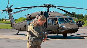 U.S. Army female pilots in action #femalepilot #helicopter #usarmy #usmilitary #usa | Gylda Lecia