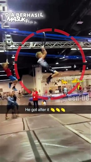 Anak Kecil ini Mengalahkan Tekanan Saat Lawannya Ternyata Juara Dunia Ninja Warrior
