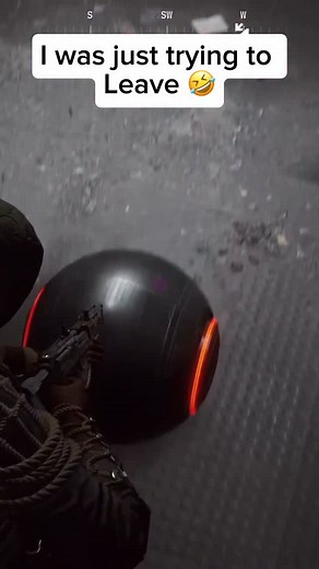 216K views · 22K reactions | I couldn’t even leave藍 #arcraiders #reels #gaming #funnyvideos #funny | Dre Sandidge | Facebook