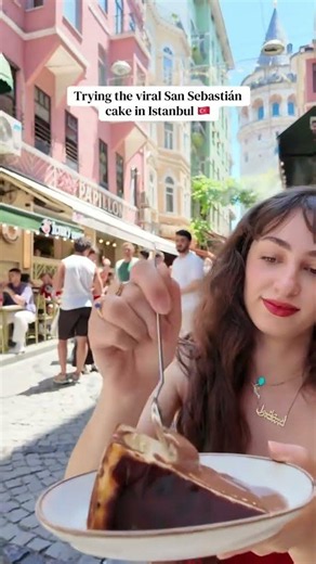 Trying the viral San Sebastian cheesecake in Istanbul #istanbul #turkey #turkishfood #türkiye ￼