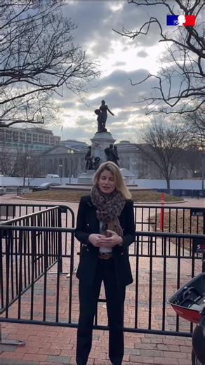 La Consule générale et son équipe vous adressent leurs vœux les plus chaleureux pour 2026 ✨ Avec au programme : 📩 Les élections consulaires au printemps, ⚽ la #FIFA cet été avec les Bleus à Philadelphie le 22 juin, 🦅 et bien sûr, les 250 ans de l'indépendance américaine (#America250) toute l'année. | Consulate of France in Washington DC