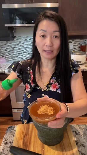 Hoisin Peanut Sauce for Salad Rolls | Ly Cooks