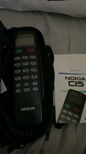 Vintage 1992 Nokia c15 bag phone