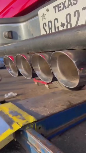 Corvette style. 💨🔥 Quick process video of a 2003 Chevy Silverado came in for full dual straight pipe with X pipe and to finish it off The corvette style Exhaust tip!😎 1630 Buckner blvd @04_harry @jjmufflers @jjmufflers @jjmufflers Message us for any free quote! ___________________ #jjmufflers#mufflers#transmission#flowmaster#flowmastersuper10#dallas#buckner#repair#dtxstreettrucks#dtxstreet#singlecab#truck#rims#pipe#jj#liftedtrucks#silverado#ford#titan#tundra#ram#charger#buckner#dallas#pleasan
