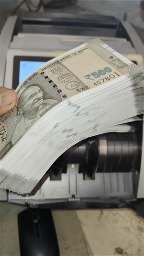 Satisfying Cash Stack Flip 💰 #ASMR