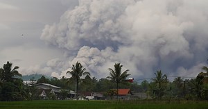 Indonesia evacuates stranded climbers after Semeru volcano erupts