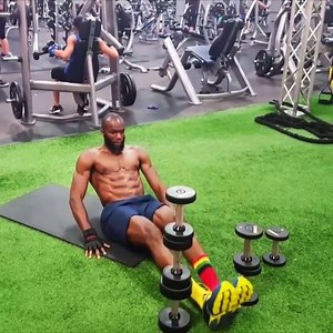 640K views · 9.9K reactions | Core workout with track and field athlete (@noelcom_fit) | Simplyshredded.com | The Ultimate Lifting Experience | Facebook