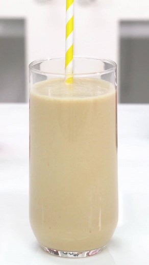 This delicious smoothie is a quick and satisfying way to curb your hunger and cravings. Made with creamy 🥜peanut butter and Advanced Nutrition Vanilla Cream Smoothie Mix, add half a frozen 🍌 banana to make this an extra thick treat!😋 . ----- THE RECIPE ----- Process the following ingredients in a blender until smooth . 1 scoop SlimFast Advanced Nutrition Vanilla Cream Smoothie Mix 1/2 banana 3 tbsp powdered peanut butter 1 cup water 1/2 cup ice 😋 ENJOY! 😋 | Slimfast
