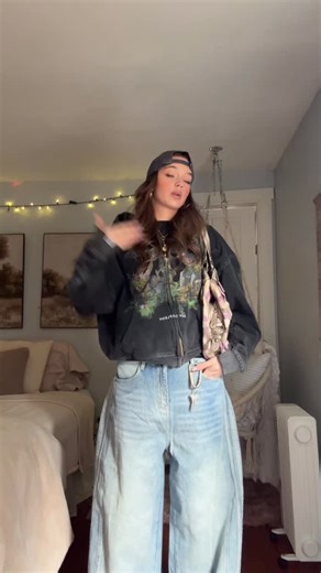 Ella marie✬ | Why’s everyone so judgmental #reels #streetwear #streetstyle #ootd #christian | Instagram