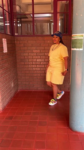 Embrace Your Curves: Fashion Inspiration for Fridays