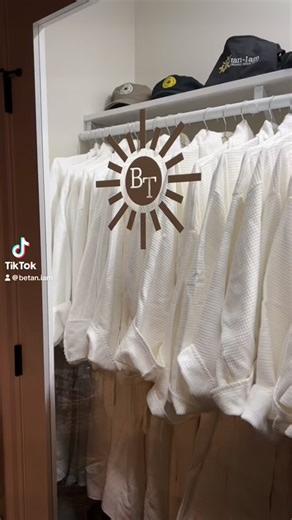 The Be Tan - I Am Experience 💛 #tan #sunlesstanning #nashuanh #tanningsalon #spraytan #mystic #versapro | Be tan - I am