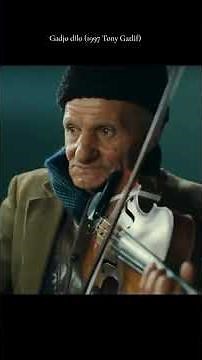 Gadjo Dilo (1997)“Yabancı Deli” film, farklı dünyaların bir araya gelişini samimi dille anlatıyor.