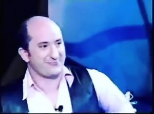 1.8M views · 39K reactions | La musica è bella... però… reperto raro che mi hanno segnalato le RDD, magic moment con Vasco e Antonio Albanese al Premio Italiano della Musica di un po’ di anni fa… ma sempre valido, non trovate?! #goodmemories Vasco Rossi Antonio Albanese | Serena Dandini | Facebook