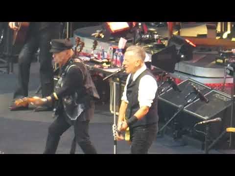Bruce Springsteen "My Love Will Not Let You Down" Marseille 2025