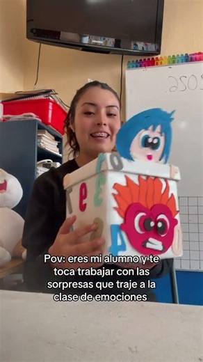 Qué objeto te ganarás hoy?🤭🤗 #parati #viralshort #maestra #regalos #dinamica #alumnos #algoritmo