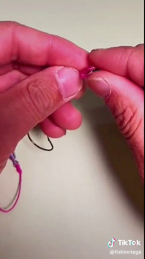 How to tie a drop shot knot in one minute? #dropshot #fishing #fishinggear #fishingtiktoks #fishingvideos #fishinglovers🎣 #fishingknots #fishingknot #fyp #tie