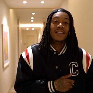 Brand new video 🎥 for “Don’t Text Don’t Call” 📵 by Wiz Khalifa feat. Snoop Dogg produced by Ty Dolla $ign is out now on Youtube 👀 peep asap #TaylorGang 🔗: https://youtu.be/k2dTwuUqnqk | Taylor Gang