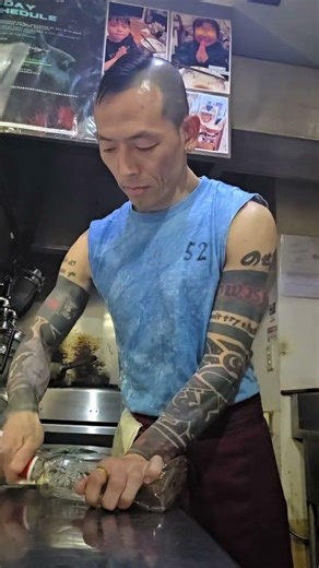 ペットボトル潰し世界最速記録を史上最年長で更新したらしい