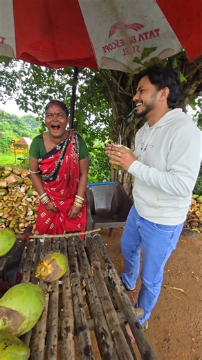 Kαɴʜᴀ | Coconuts Water 💦 Day 36 Of Spreading Happiness ❤️😊 #mausinkasmile #nijekanha #odia #odisha #spreadsmile #viralvideos #trending | Instagram