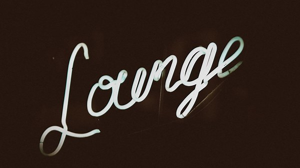 How to Sneak Into VIP Airport Lounges for Free