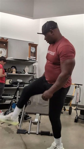This is the Ab Lounge Ultra another way to build your abs