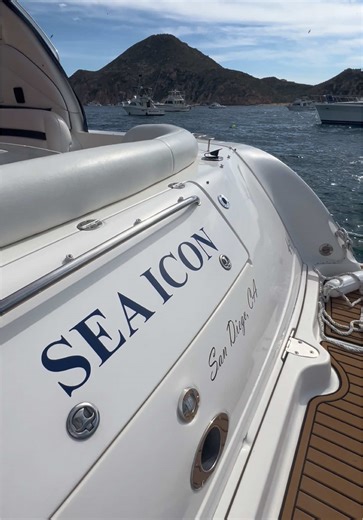 Explore Cabo on a Sea Ray Sundancer Charter