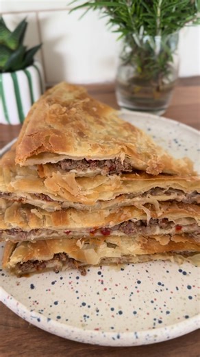 10/10 Meat Pie Recipe: Delicious and Yummy!