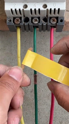 Smart Wire Joint Trick ⚡ | Perfect Electrical Connection Hack