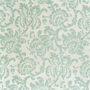 How to Decorate Over a Curved Headboard