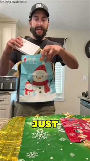 The Most Genius Gift Packaging Idea of the Year!