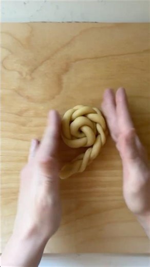 Shaping Scarcella Pugliese (the Apulian Easter Bread-Cookie) - the Braided Bun