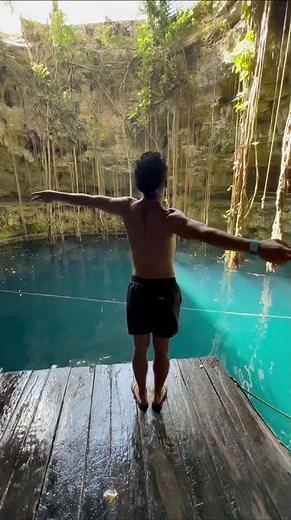 Diving into Cenote Ik Kil, Mexico, TruTravels from Raffaele M. 🇲🇽