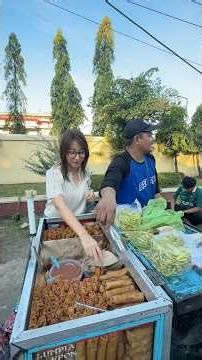 BERMACET2 RIA DEMI NYOBAIN LUMPIA SAEPOON YG SEMPET VIRAL DI SBY!!