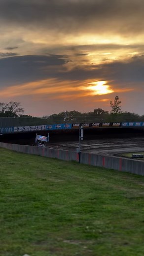 Rolling into this World of Outlaws Sprint Car Series doubleheader like… 🏎️ #Schatz Tony Stewart Racing 📍Tri-State Speedway- "The Class Track" 📌 Haubstadt, IN 🕰️ CT 📲 My Race Pass 👀📺💻 DIRTVision 411: Gates/5 pm, Hotlaps/6:30🧢 Merch On-Site🔗 Shop Donny Schatz 🎮 iRacing #outlawsgame 🎥 DB3 Inc | Donny Schatz