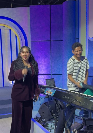 Test vokal konser perdana No No Baby di TRANS TV