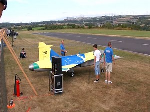 Crazy Footage Of A Huge RC Jet Disintegrating In Mid Flight  (VIDEO)