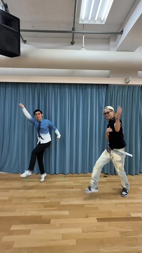 小島健 横揺れダンス解説 — トンツカタン森本＆Aぇ!group コラボ