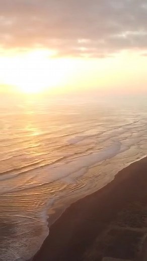 🔥 Living life on the edge — literally. This shot was captured on the Limitless 5, and it’s exactly what flying should feel like: bold, exciting, and just a little bit crazy in the best way. So let me ask you… what’s taking you so long? You say you live life on the edge — prove it. If you need something that pushes you, challenges you, and makes every flight feel like this video… this is the drone. 👉 Limitless 5: https://droneclonexperts.com/products/limitless-5-4k-camera-drone 👉 Prefer someth