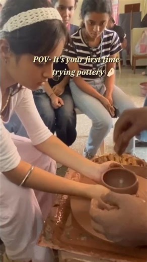 My first time trying pottery 🤌🏻| #pottery #art #shorts