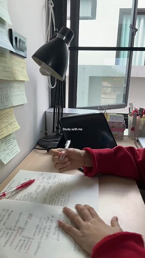 Study with me 😼 #fypシ #fyp #studytok #dentalstudent #studyvlog #studyaesthetic #studywithme